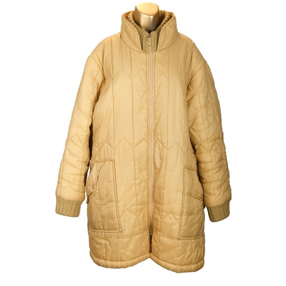 WINDY WEATHER Jackets & Blazers - Ultimate Classic 70s 80s Vintage Dreamy Beige Puff Jacket puffer Spring